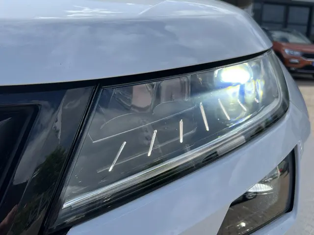 Škoda Kodiaq 1.5 TSI DSG Sportline Business 2020 Benzine 44
