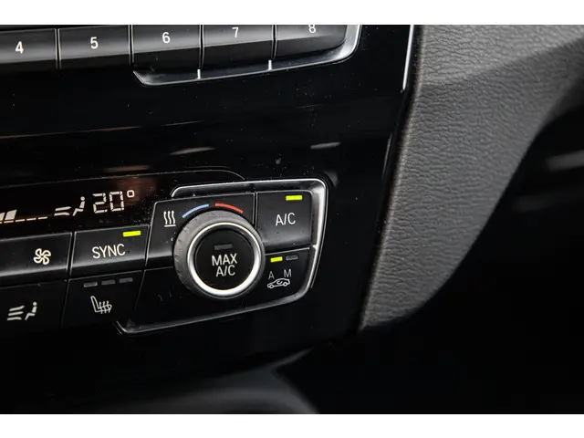 BMW X1 xDrive25e Executive 2021 Hybride Benzine 42