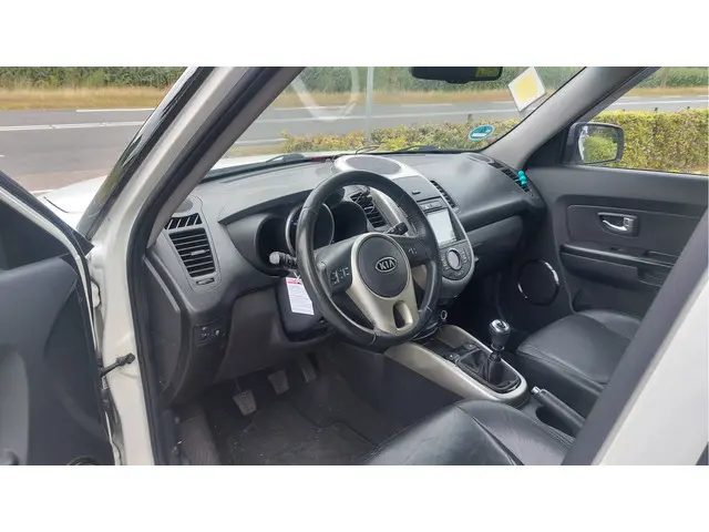Kia Soul 1.6 Rhythm 2012 Benzine 3