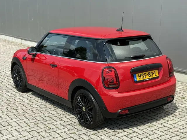 MINI Electric Mini MINI Electric 33 kWh 2022 Elektrisch 15