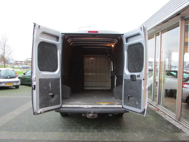 Peugeot Boxer 435 2.2 HDI L4H2 XR 2016 Diesel 6