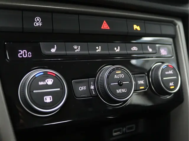 Volkswagen T-Roc 1.0 TSI Style 2020 Benzine 47