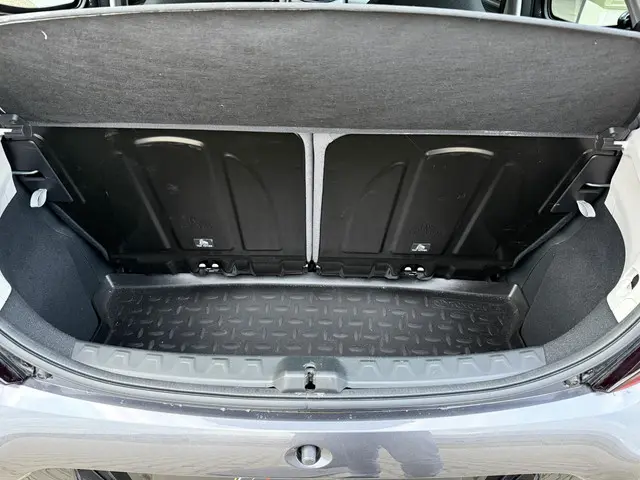 Toyota Aygo 1.0 VVT-i x-play 2022 Benzine 7