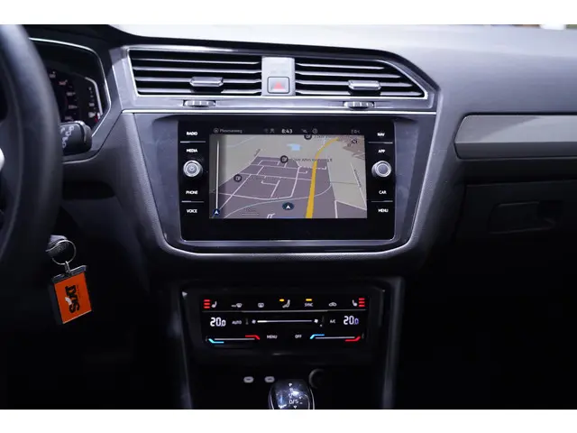 Volkswagen Tiguan Allspace 1.5 TSI Life 7p. 2023 Benzine 43