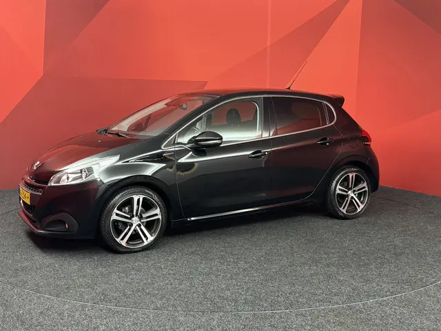 Peugeot 208 1.2 PureTech GT-line 2017 Benzine 16