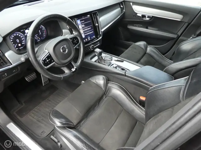 Volvo V90 2.0 T5 R-Design 2017 Benzine 11