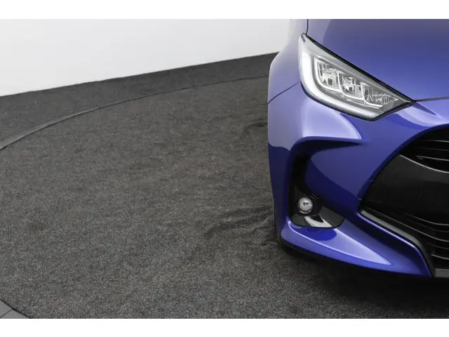 Toyota Yaris 1.5 Hybrid Dynamic 2022 Hybride Benzine 34