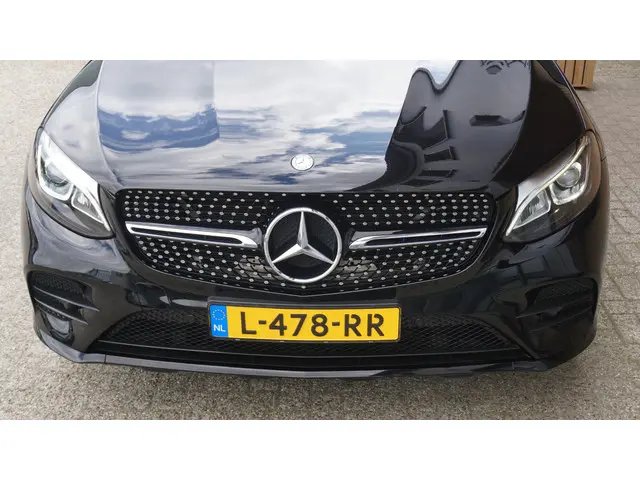 Mercedes-Benz GLC Coupé 300 245pk 4MATIC 2017 Benzine 47