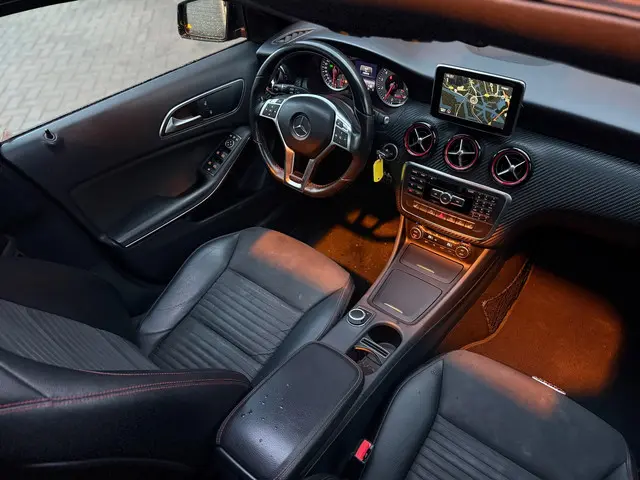 Mercedes-Benz A-Klasse 250 Sport Prestige 2015 Benzine 10