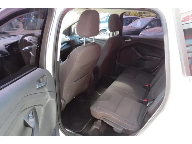 Ford Kuga 1.5 Trend , AIRCO , NAVI , LM VELG 2016 Benzine 11