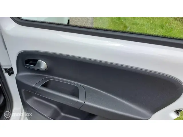 Volkswagen up! 1.0 2021 Benzine 31