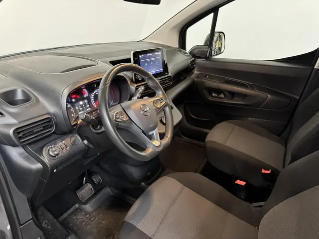 Opel Combo 1.5D L2H1 Edition 2022 Diesel 10