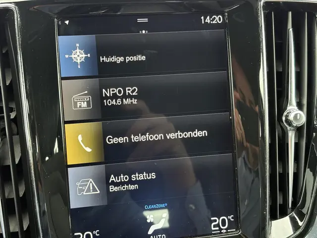 Volvo V60 2.0 T4 R-Design 2020 Benzine 21