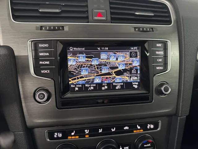 Volkswagen Golf 1.4 TSI ACT Highline 2013 Benzine 33