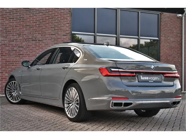 BMW 7 Serie M760Li xDrive 2019 Benzine 20