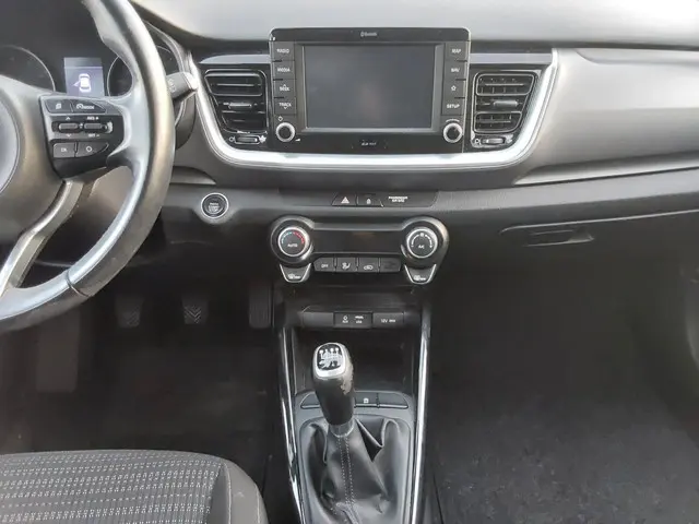 Kia Stonic 1.0 T-GDi DynamicLine 2018 Benzine 10