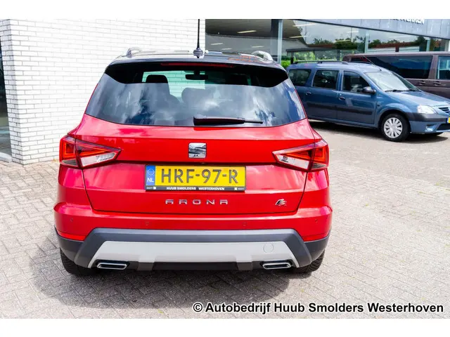 SEAT Arona 1.0 TSI FR Business Intense 2021 Benzine 8