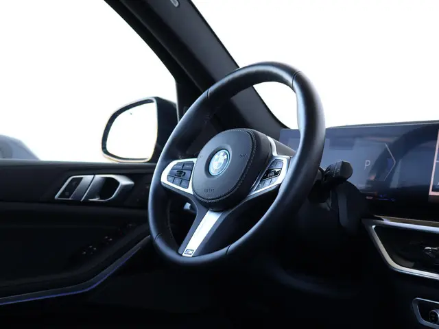 BMW X5 xDrive50e 2025 Hybride Benzine 22
