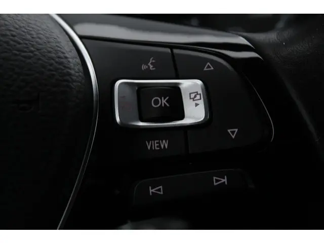 Volkswagen T-Roc 1.5 TSI Style//Carplay//150PK! 2019 Benzine 10