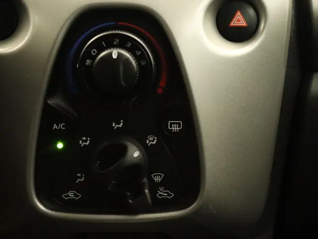 Toyota Aygo 1.0 VVT-i x-play 2015 Benzine 28