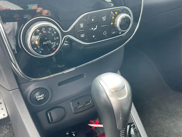 Renault Clio 1.2 GT by Renault Sport 2016 Benzine 11