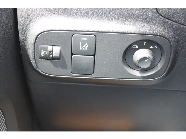 Citroën C3 1.2 PureTech S&S Feel 2018 Benzine 24
