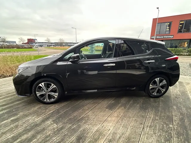 Nissan Leaf 2
