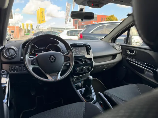 Renault Clio Estate 0.9 TCe Night&Day 2014 Benzine 4