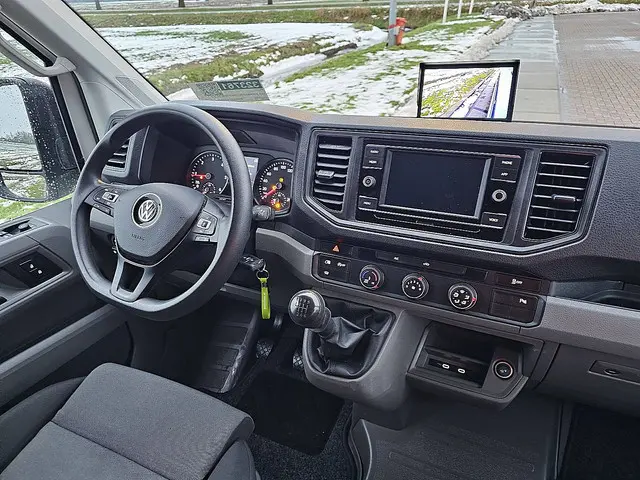 Volkswagen Crafter 35 2.0 2023 Diesel 8