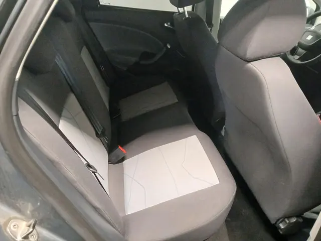 SEAT Ibiza ST 1.2 TSI Enjoy 2014 Benzine 12