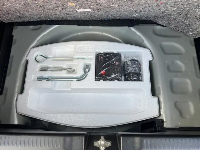 Suzuki Swift 1.2 Select 2017 Benzine 36