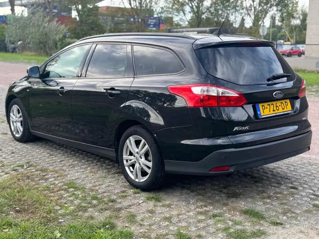 Ford Focus Wagon 1.0 EcoBoost Edition Plus 2014 Benzine 2