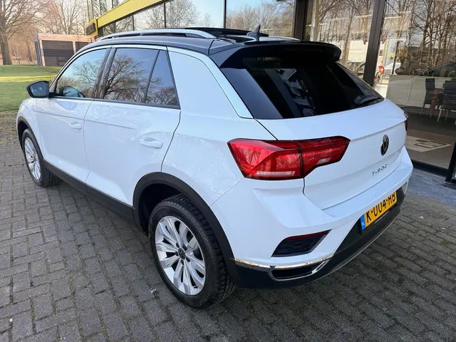 Volkswagen T-Roc 1.5 TSI Style Business 2021 Benzine 3