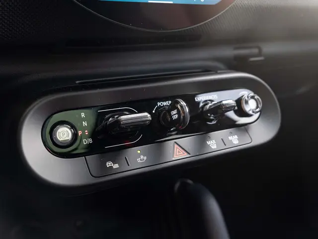 MINI Aceman SE 2025 Elektrisch 23