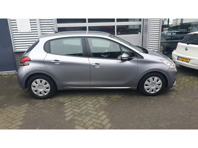 Peugeot 208 1.2 PureTech Like 2019 Benzine 5