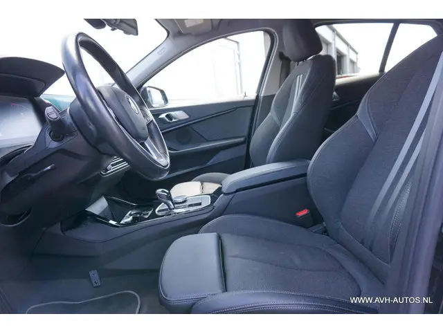 BMW 1 Serie 118i Executive Edition 2019 Benzine 6