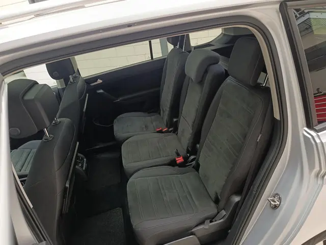 Volkswagen Touran 1.4 TSI Connected Series 2017 Benzine 26