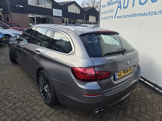 BMW 5 Serie Touring 518d Luxury Ed 2015 Diesel 28