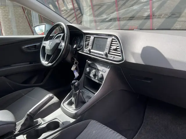 SEAT Leon ST 1.0 EcoTSI Style Connect 2016 Benzine 19