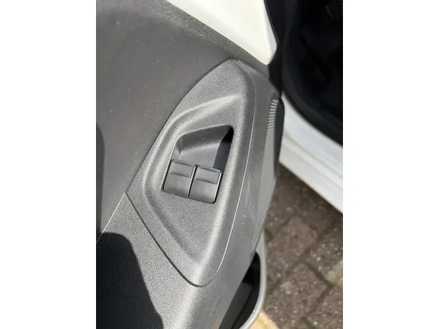 Peugeot 108 1.0 e-VTi Active*AIRCO* 2017 Benzine 9