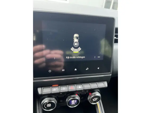 Renault Clio 1.0 TCe Intens 2019 Benzine 17