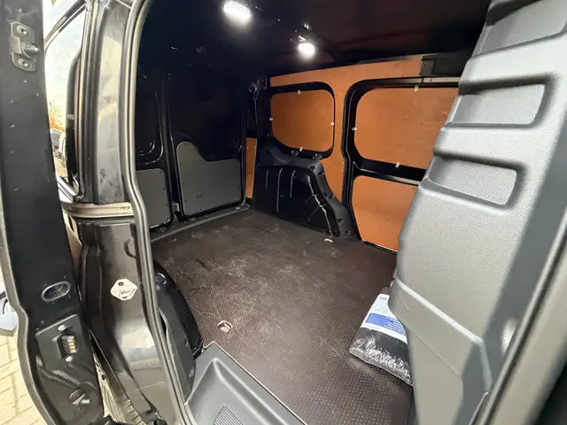 Volkswagen Caddy Cargo 2.0 TDI Trend 2021 Diesel 15