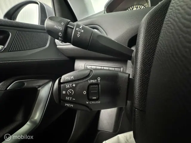 Peugeot 308 SW 1.6 THP Allure 2014 Benzine 17