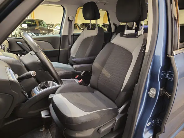 Citroën C4 Picasso 1.2 PureTech Intensive 2016 Benzine 14