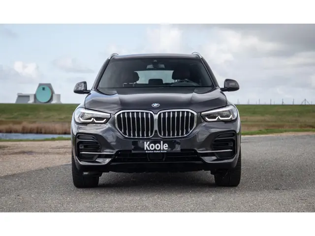 BMW X5 xDrive45e 2021 Hybride Benzine 6