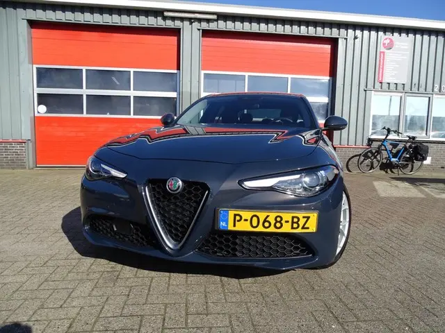 Alfa Romeo Giulia 2.0Turbo 200PK AUTOMAAT 2019 Benzine 2