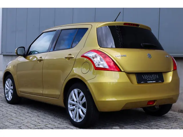 Suzuki Swift 1.2 Exclusive 2015 Benzine 6