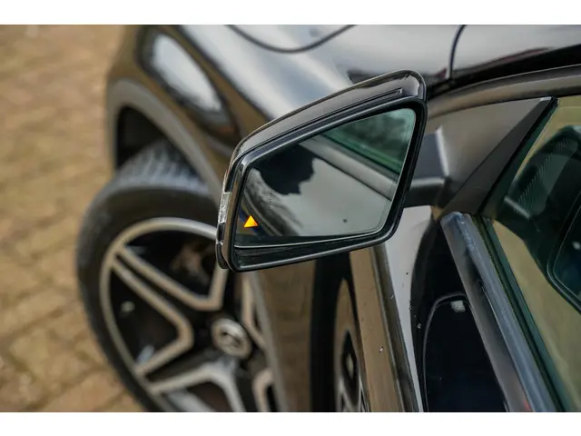 Mercedes-Benz GLA GLA 180 2019 Benzine 30