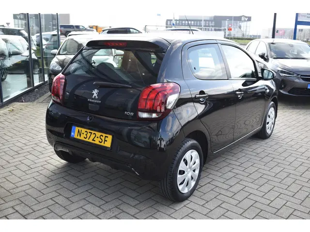 Peugeot 108 3