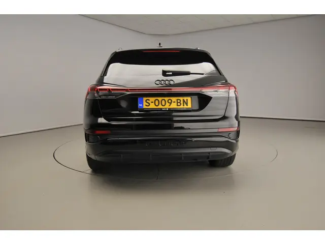 Audi Q4 e-tron 35 S edition 55 kWh 2022 Elektrisch 4